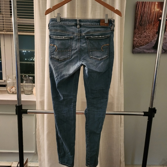 American‎ Eagle Distressed Jeans - Picture 3 of 6